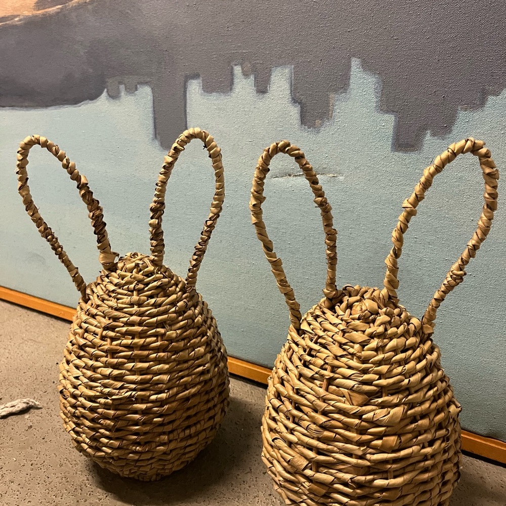 Woven Seagrass Bunny Basket - Natural